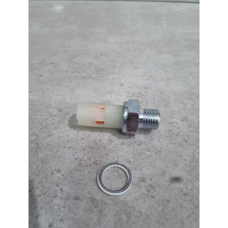 Interruptor De Oleo Clio/trafic/ R19 Olimpic